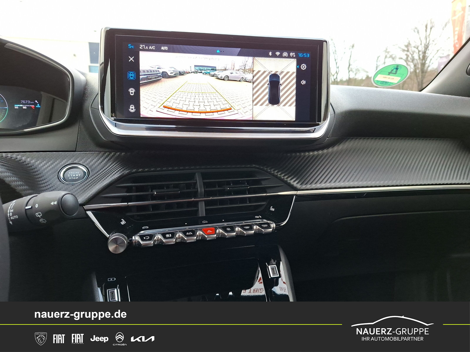 Fahrzeugabbildung Peugeot 2008 Hybrid 136 Allure