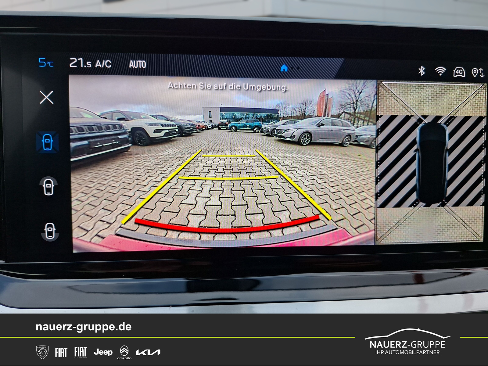 Fahrzeugabbildung Peugeot 2008 Hybrid 136 Allure