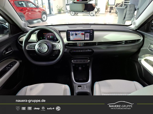 Fahrzeugabbildung Fiat 600 e 115 kW La Prima - mit KI generiert/bearbeitet