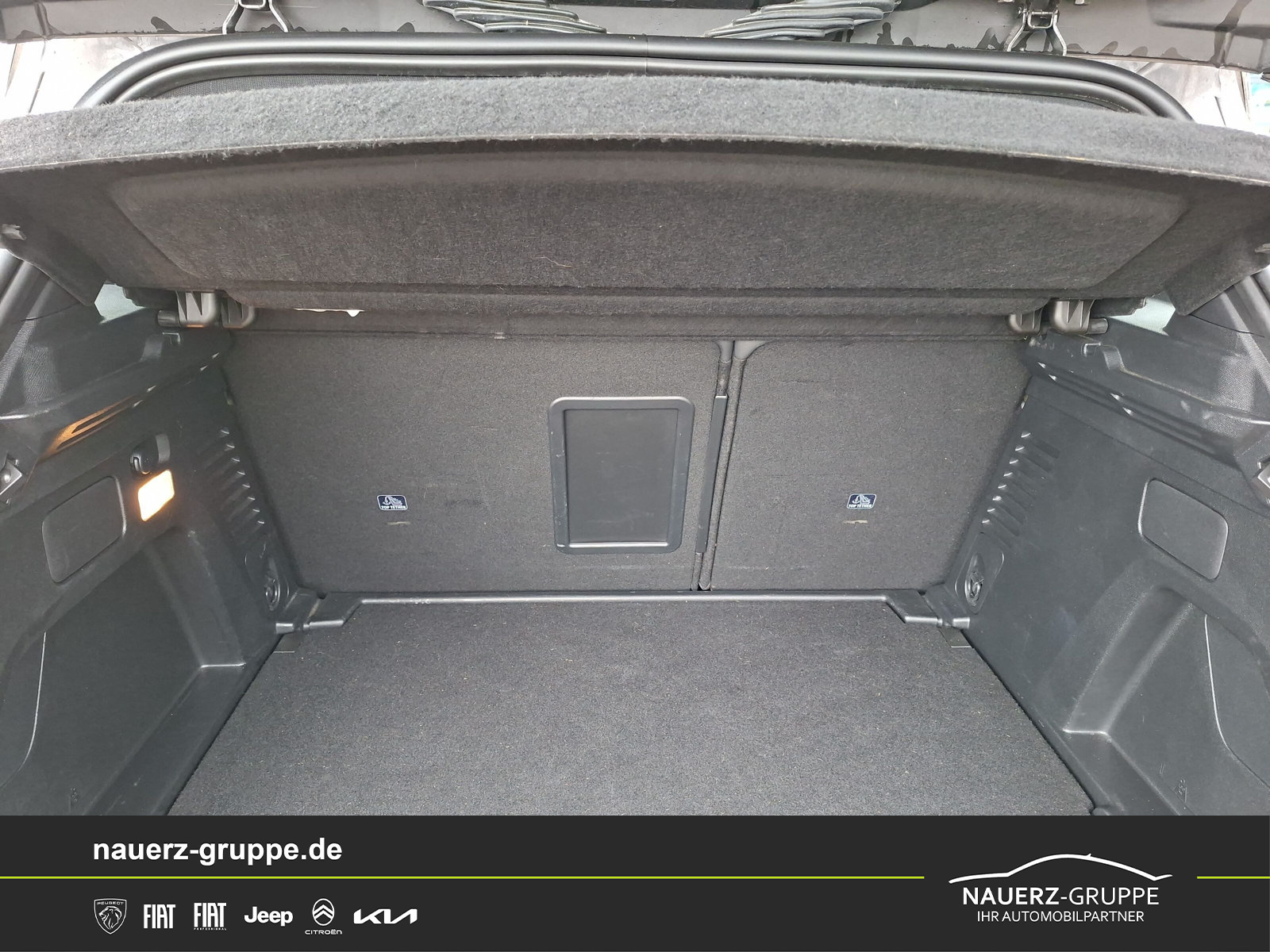 Fahrzeugabbildung Peugeot 3008 Allure Pack PureTech 130