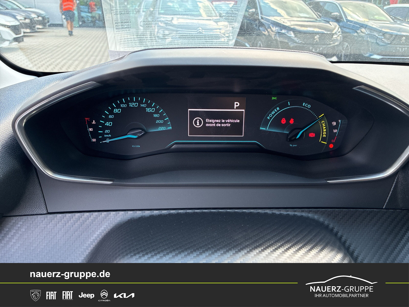 Fahrzeugabbildung Peugeot 208 Hybrid 110 Business - mit KI generiert/bearbeitet