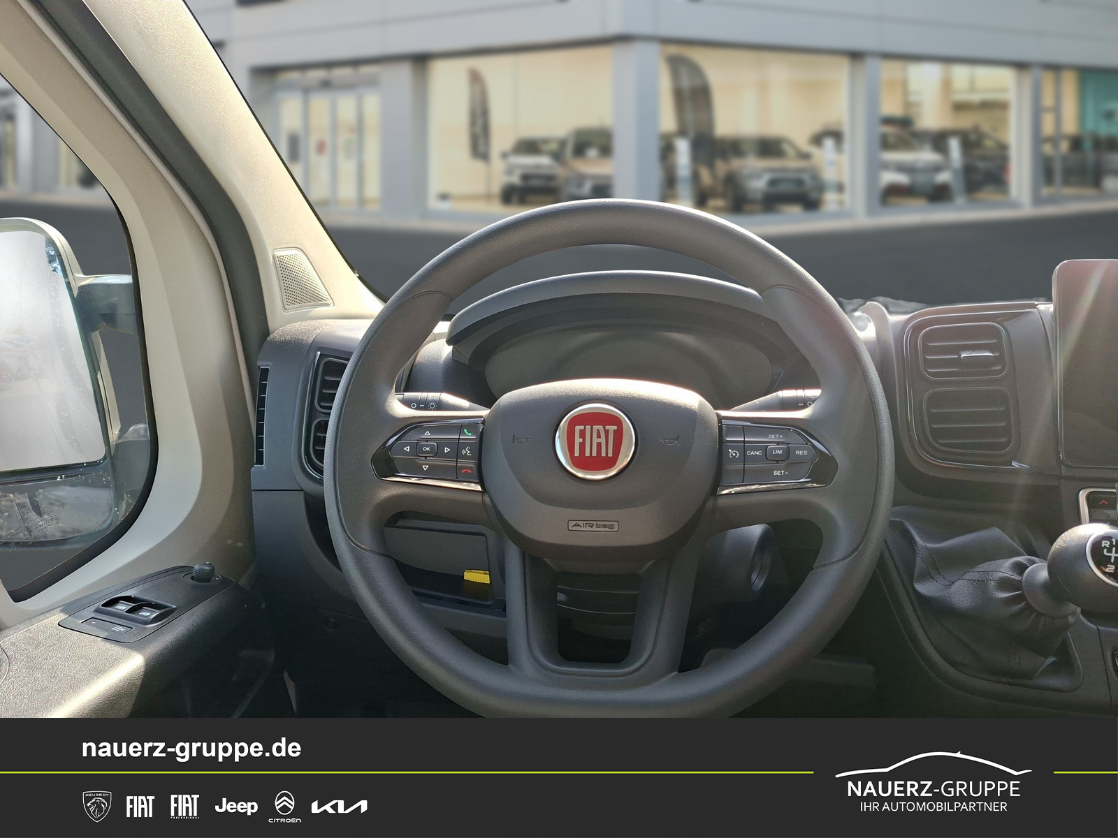 Fahrzeugabbildung Fiat Ducato Hochr.-Kasten L2H2 140 L2H2 RS: 3450 mm - mit KI generiert/bearbeitet