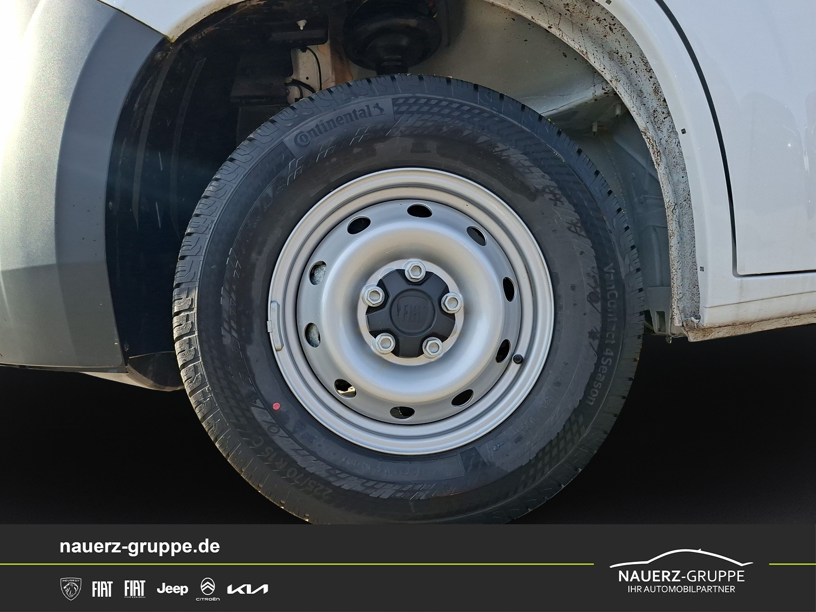 Fahrzeugabbildung Fiat Ducato Hochr.-Kasten L2H2 140 L2H2 RS: 3450 mm - mit KI generiert/bearbeitet