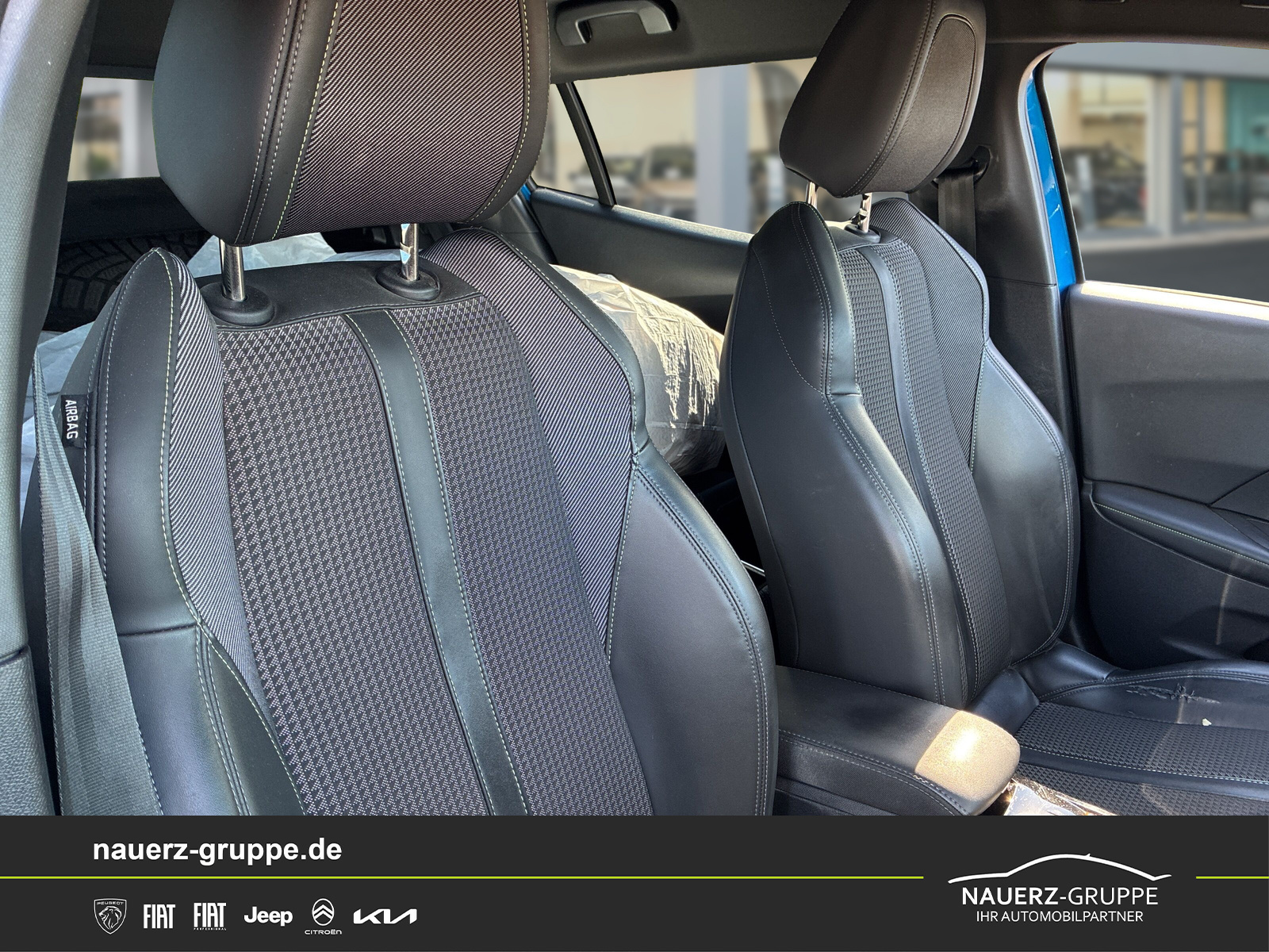 Fahrzeugabbildung Peugeot 2008 e- GT 136 - mit KI generiert/bearbeitet