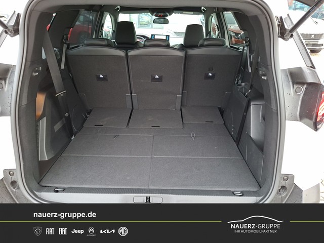 Fahrzeugabbildung Peugeot 5008 Allure Pack PureTech 130