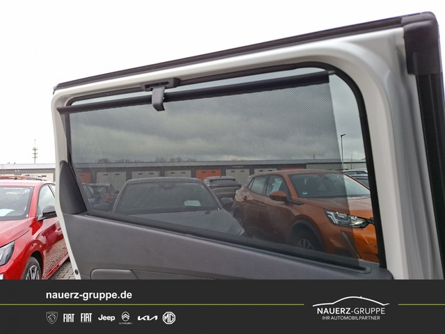 Fahrzeugabbildung Peugeot 5008 Allure Pack PureTech 130