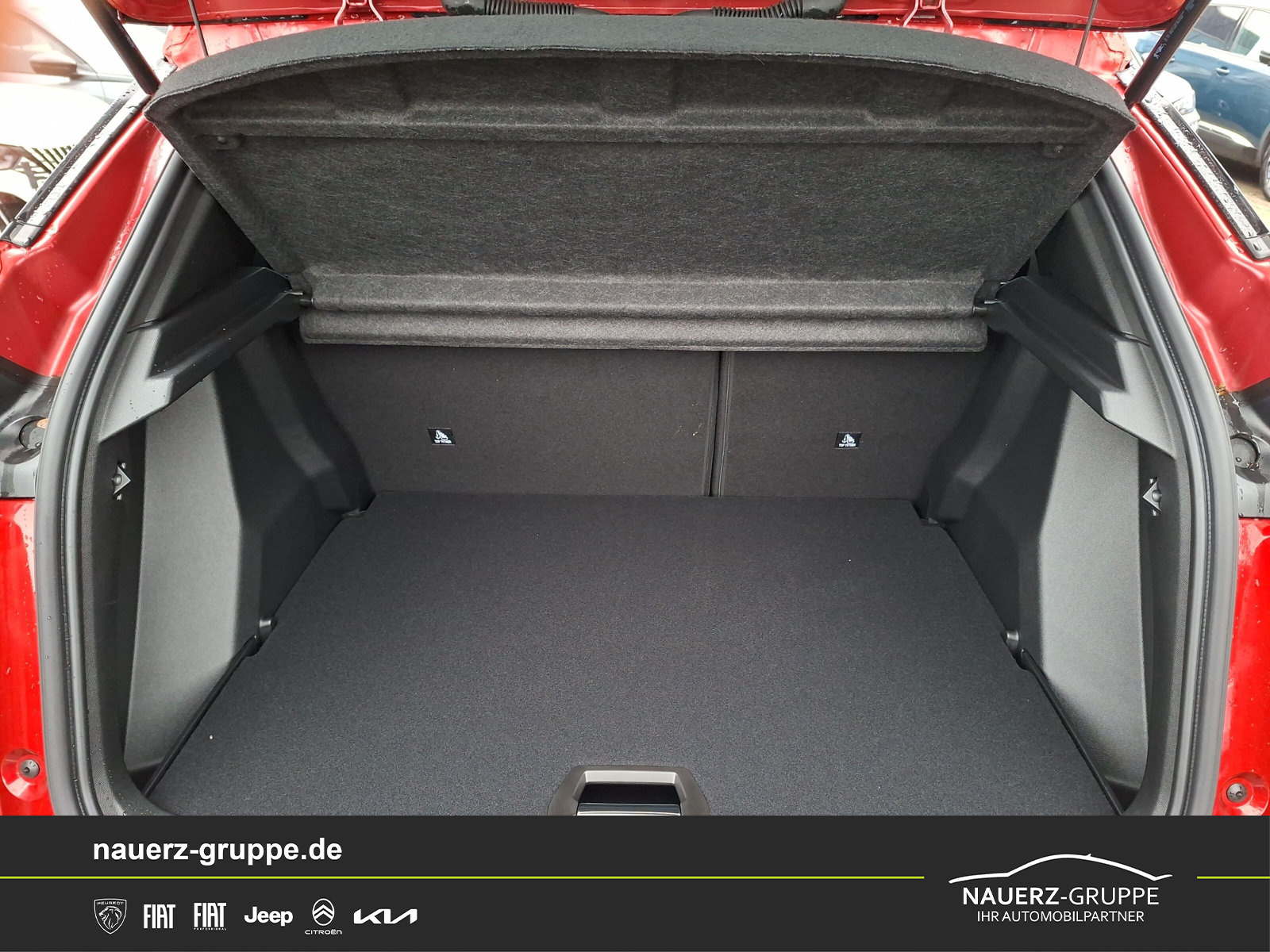 Fahrzeugabbildung Peugeot 2008 Allure 145 Mildhybrid