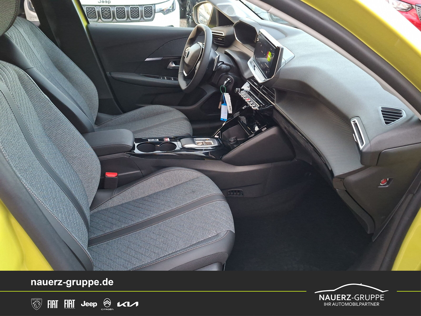 Fahrzeugabbildung Peugeot 208 Allure Hybrid 110 e-DCS6