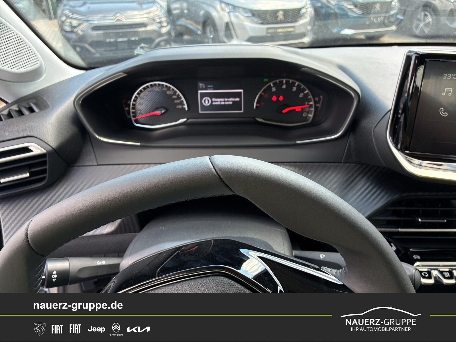 Fahrzeugabbildung Peugeot 208 Style PureTech 100 - mit KI generiert/bearbeitet