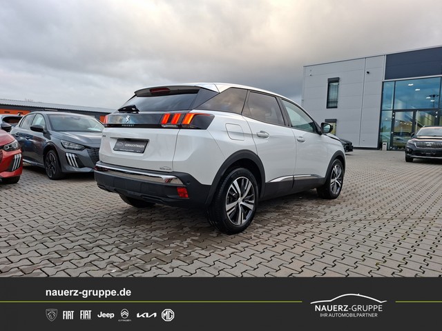 Fahrzeugabbildung Peugeot 3008 Allure Pack PureTech 130