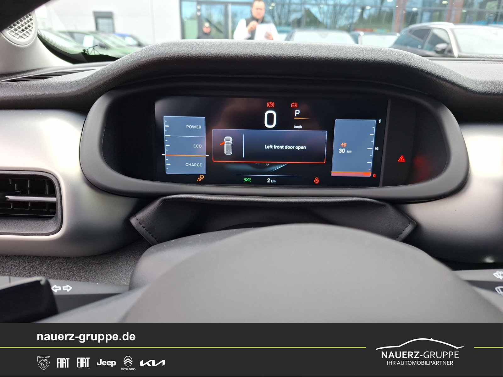Fahrzeugabbildung Jeep AVENGER T3 e-Hybrid 1.2 Summit Mild-Hybrid
