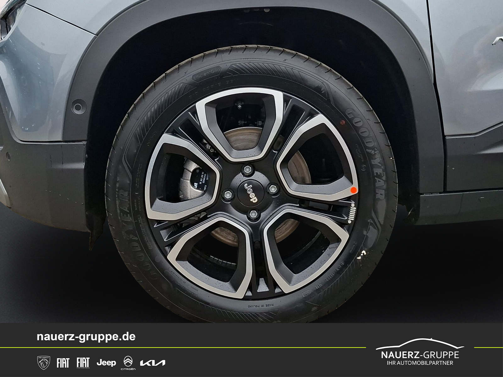 Fahrzeugabbildung Jeep AVENGER T3 e-Hybrid 1.2 Summit Mild-Hybrid