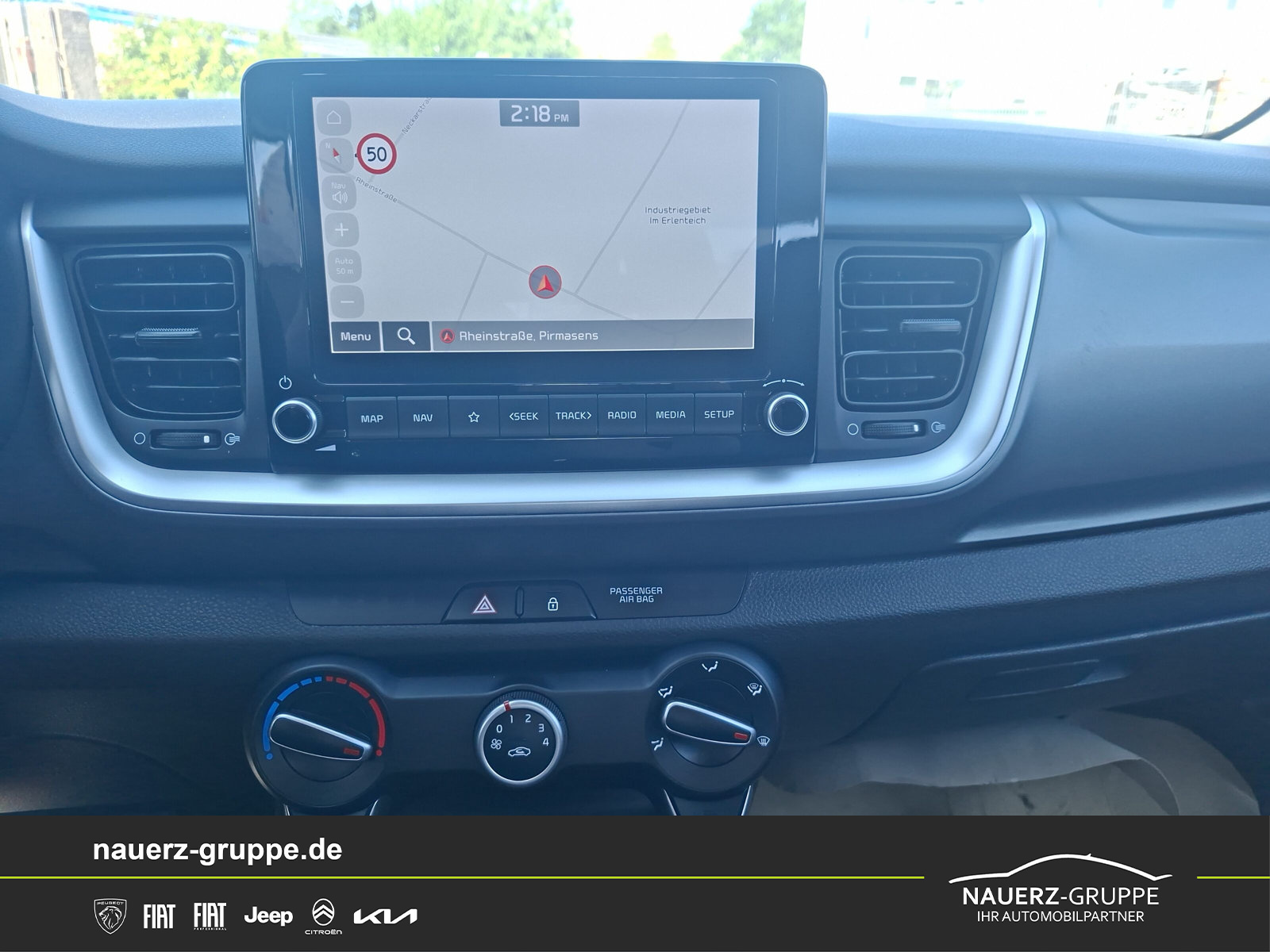 Fahrzeugabbildung Kia Stonic 1.0 T-GDI Edition 7 - mit KI generiert/bearbeitet