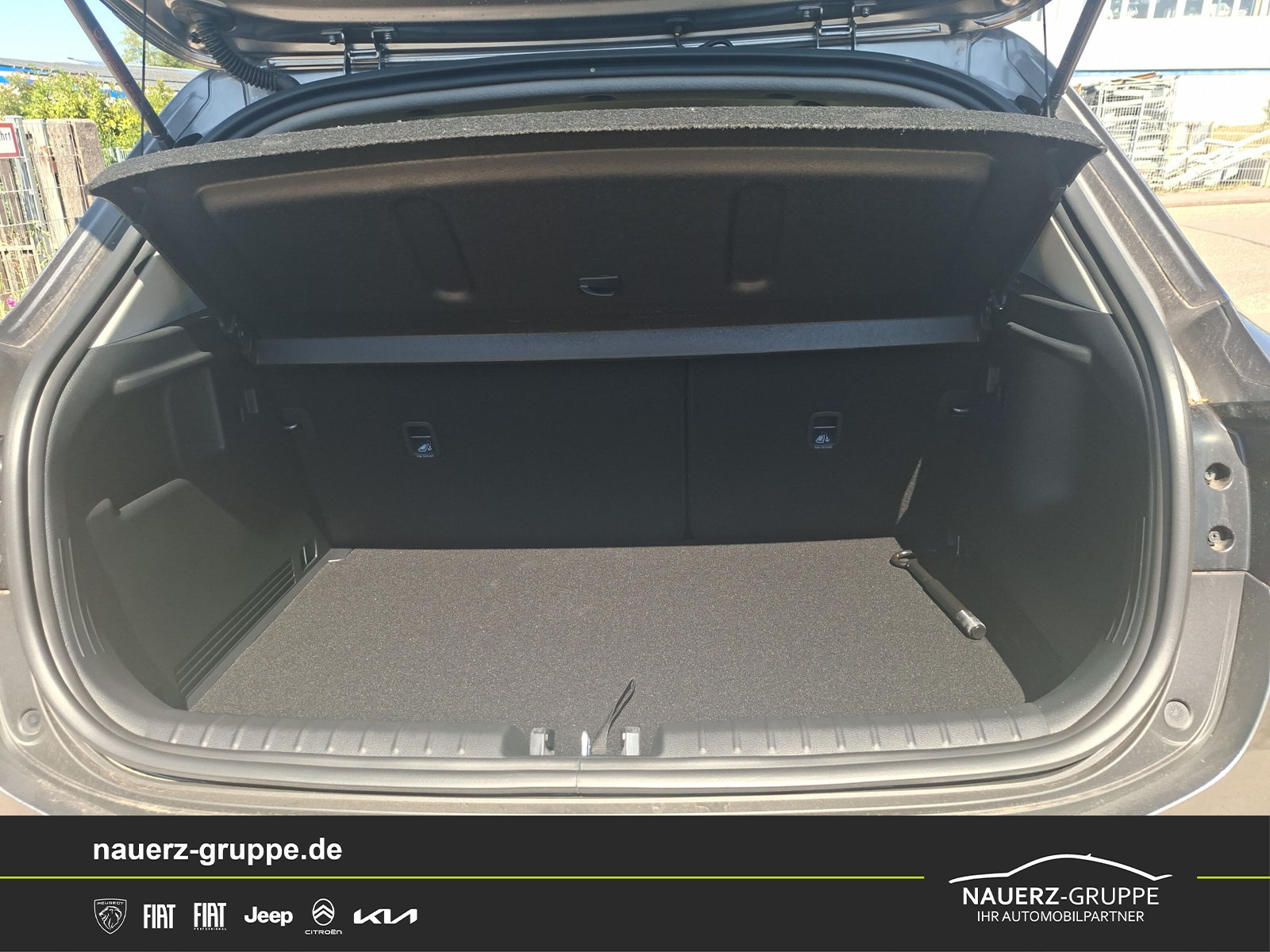Fahrzeugabbildung Kia Stonic 1.0 T-GDI Edition 7 - mit KI generiert/bearbeitet