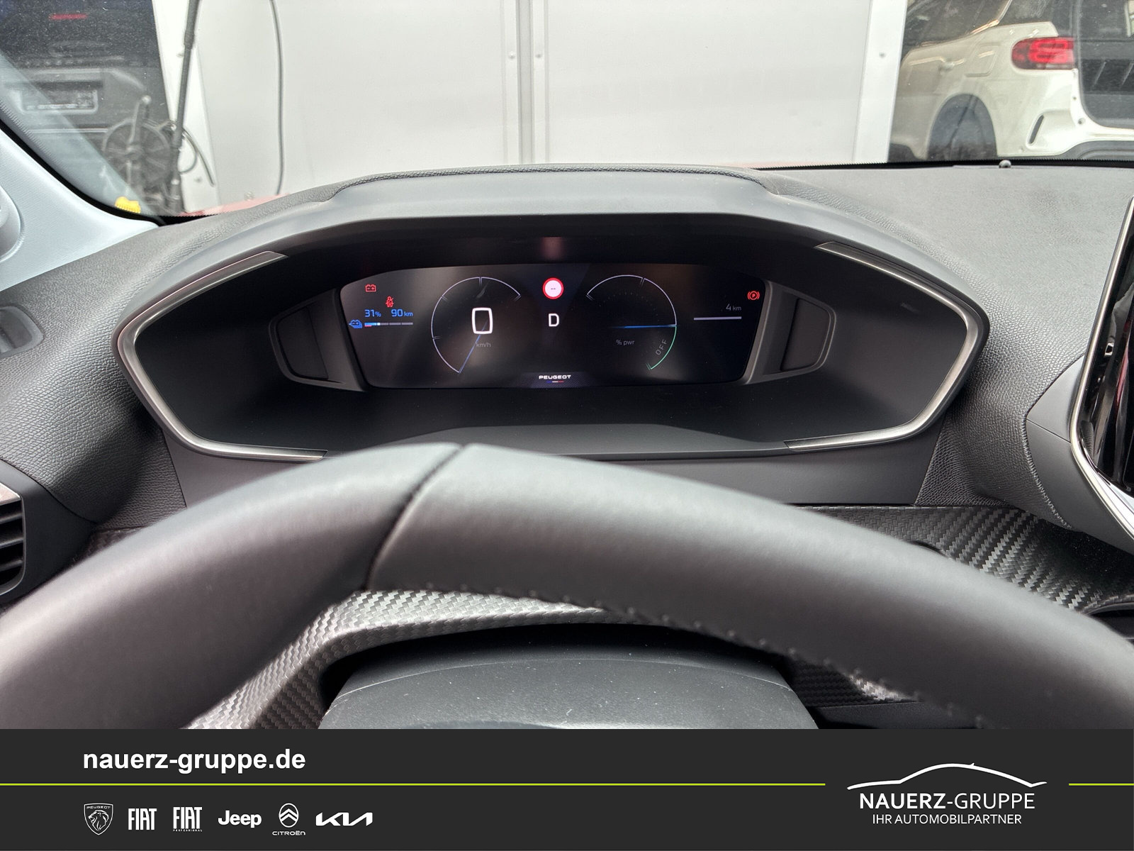 Fahrzeugabbildung Peugeot 208 e- Allure 156 - mit KI generiert/bearbeitet