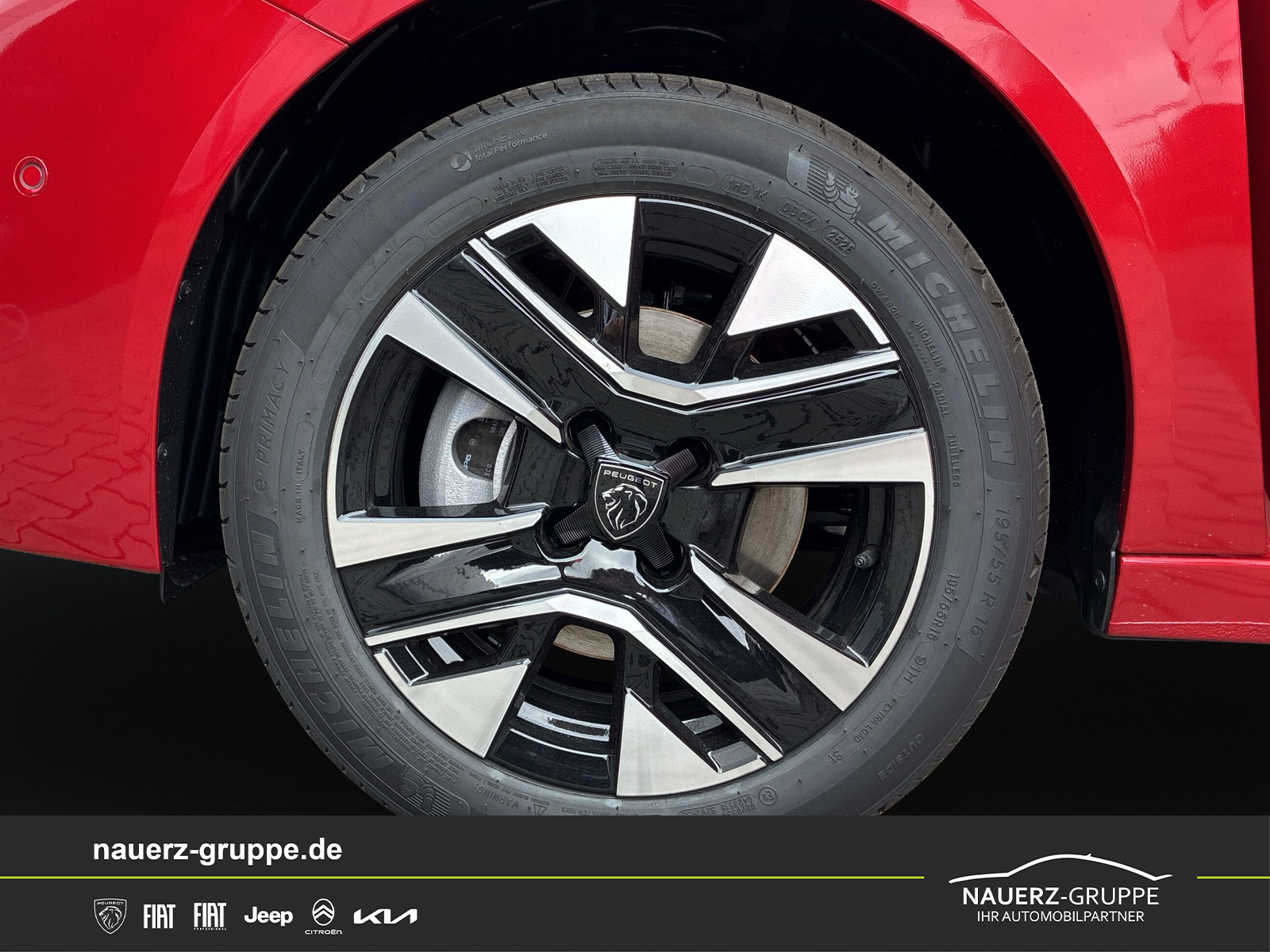 Fahrzeugabbildung Peugeot 208 e- Allure 156 - mit KI generiert/bearbeitet