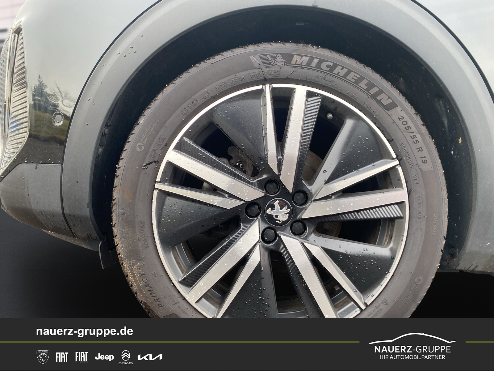 Fahrzeugabbildung Peugeot 5008 GT Pack 2.0 BlueHDI 180 NAVI SHZ Volleder