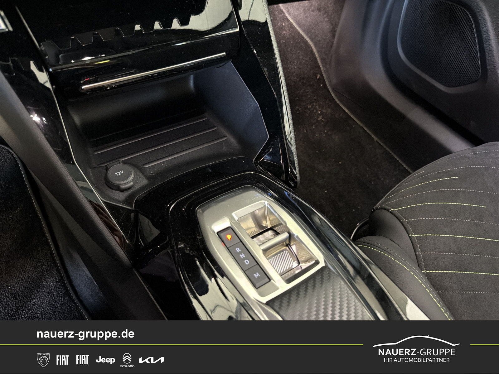 Fahrzeugabbildung Peugeot 2008 Hybrid 145 GT