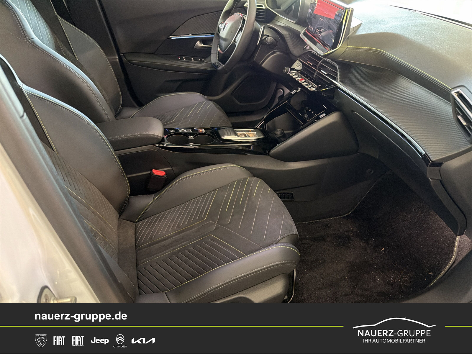 Fahrzeugabbildung Peugeot 2008 Hybrid 145 GT