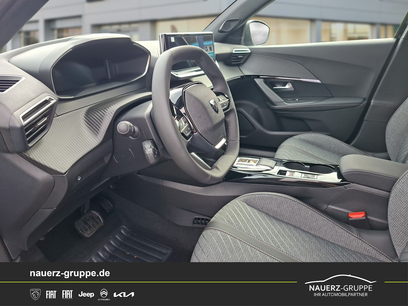 Fahrzeugabbildung Peugeot 2008 e- Allure 156