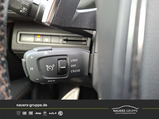 Fahrzeugabbildung Peugeot 3008 GT 130 HDi EAT8