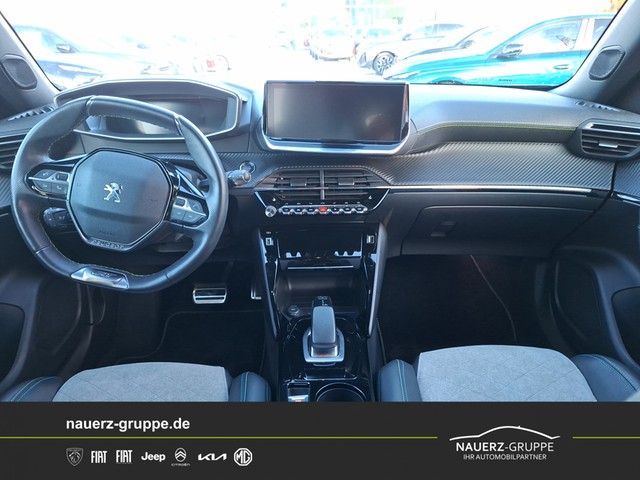 Fahrzeugabbildung Peugeot 2008 e- GT Pack 136