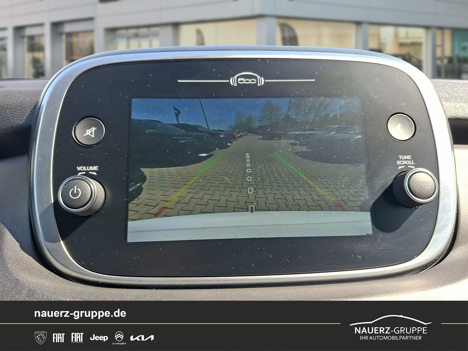 Fahrzeugabbildung Fiat 500X Basis