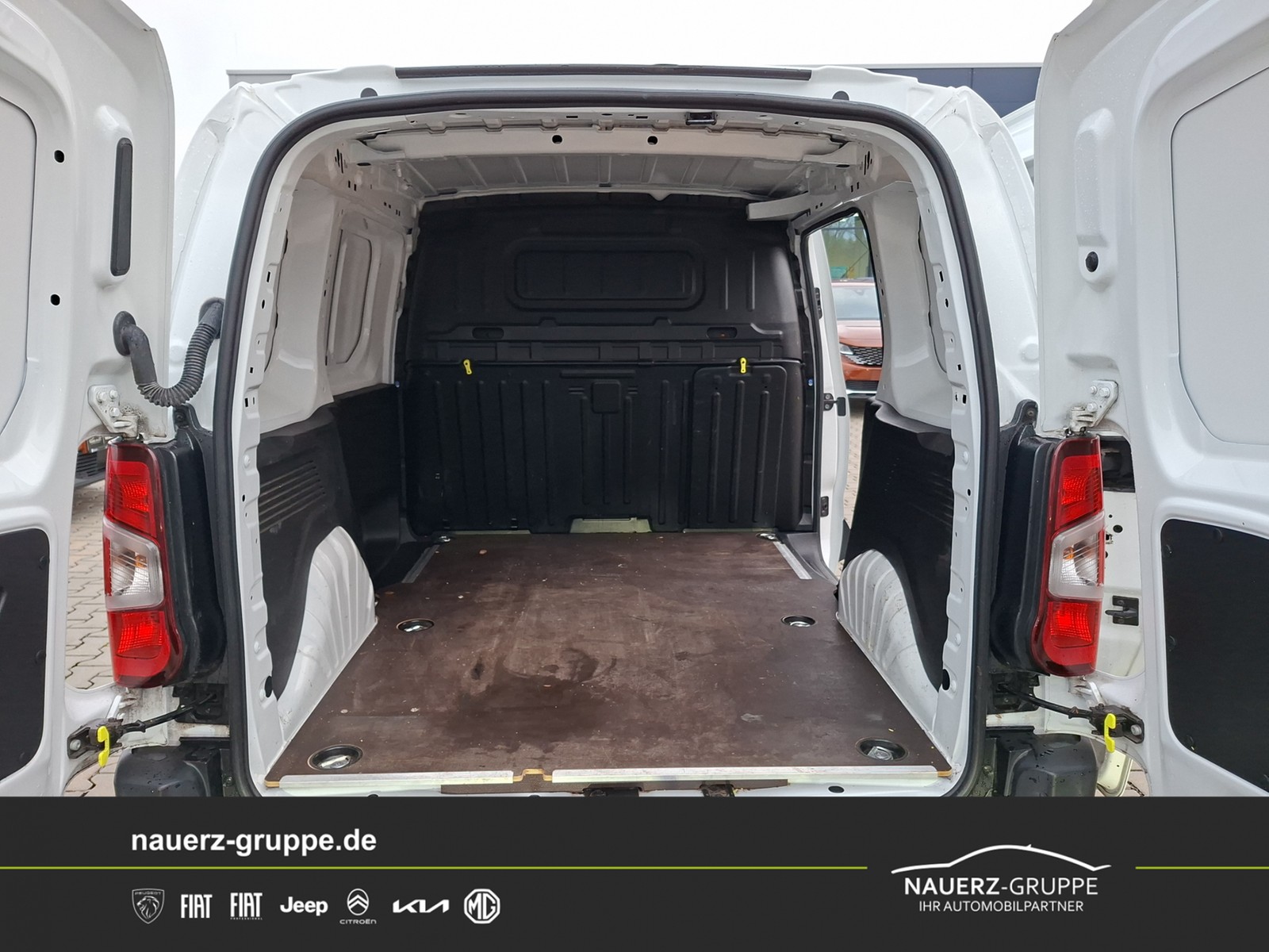 Fahrzeugabbildung Citroen Berlingo Kastenwagen Control M/L1