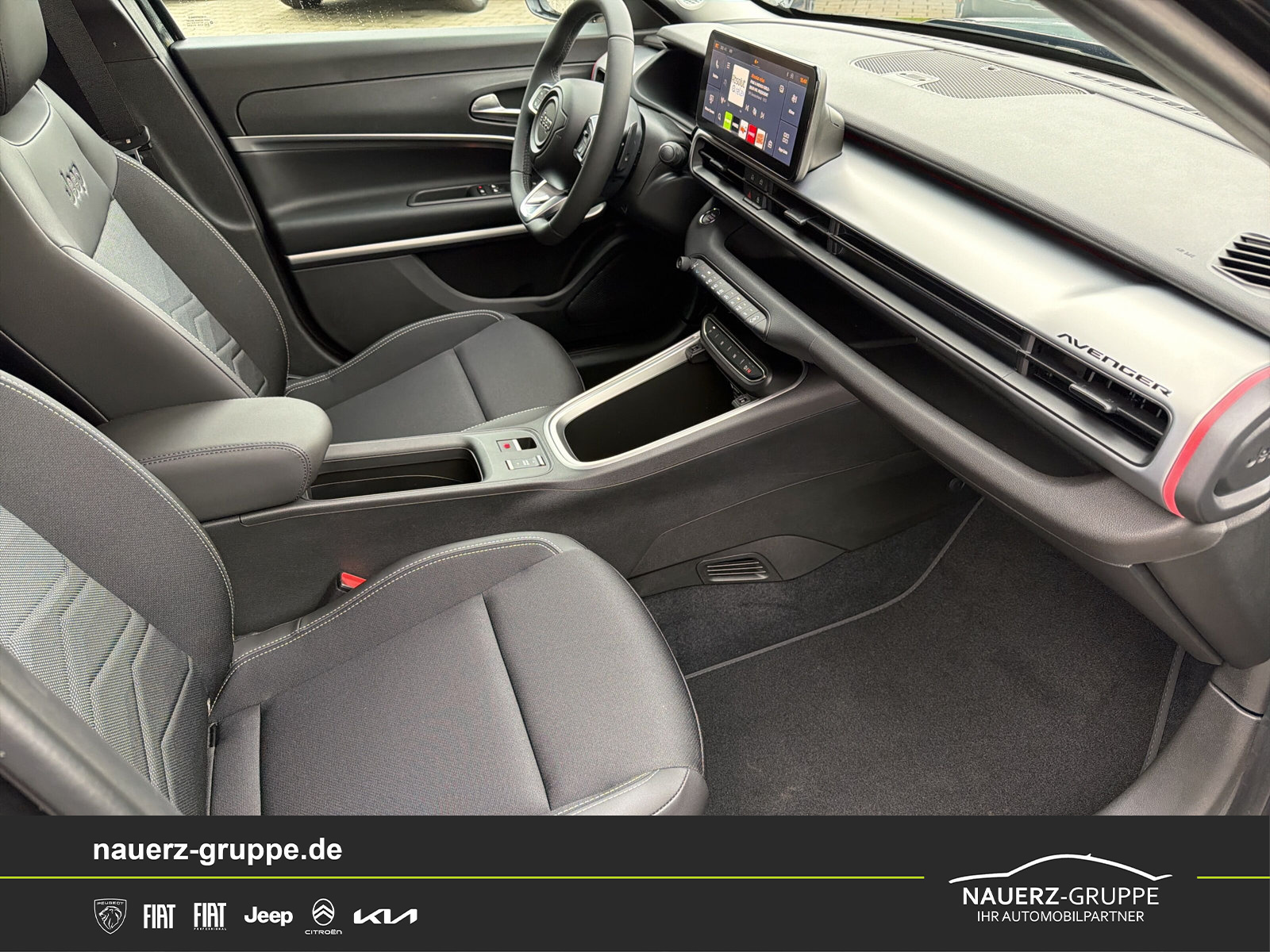 Fahrzeugabbildung Jeep Avenger Summit Mild-Hybrid