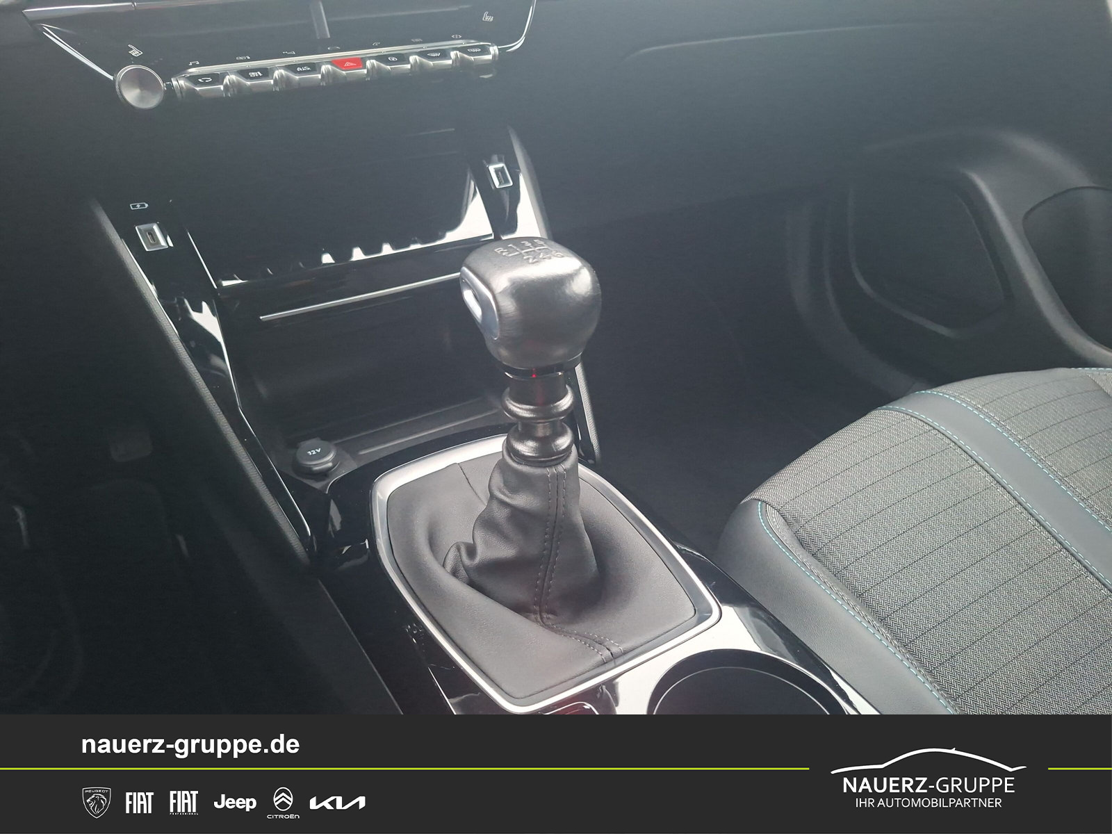 Fahrzeugabbildung Peugeot 2008 Allure Pack 100