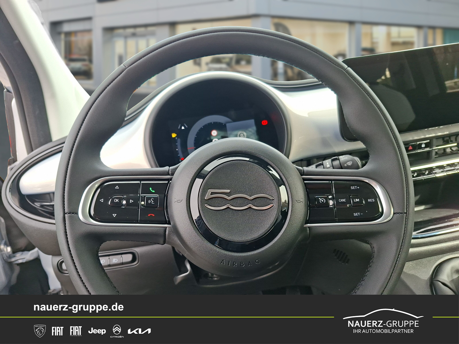 Fahrzeugabbildung Fiat 500 1.0 Hybrid FireFly 48 kW Icon