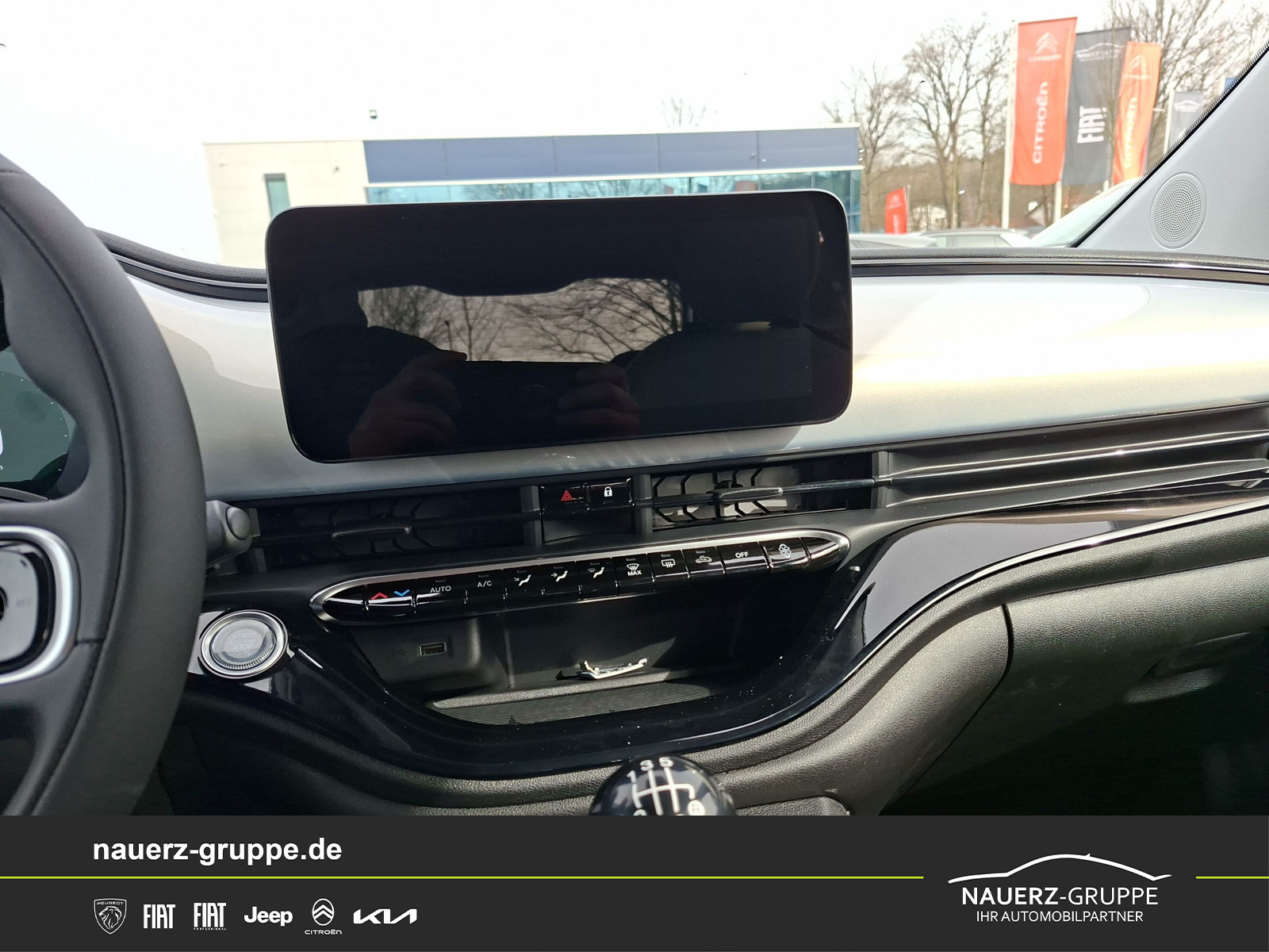 Fahrzeugabbildung Fiat 500 1.0 Hybrid FireFly 48 kW Icon