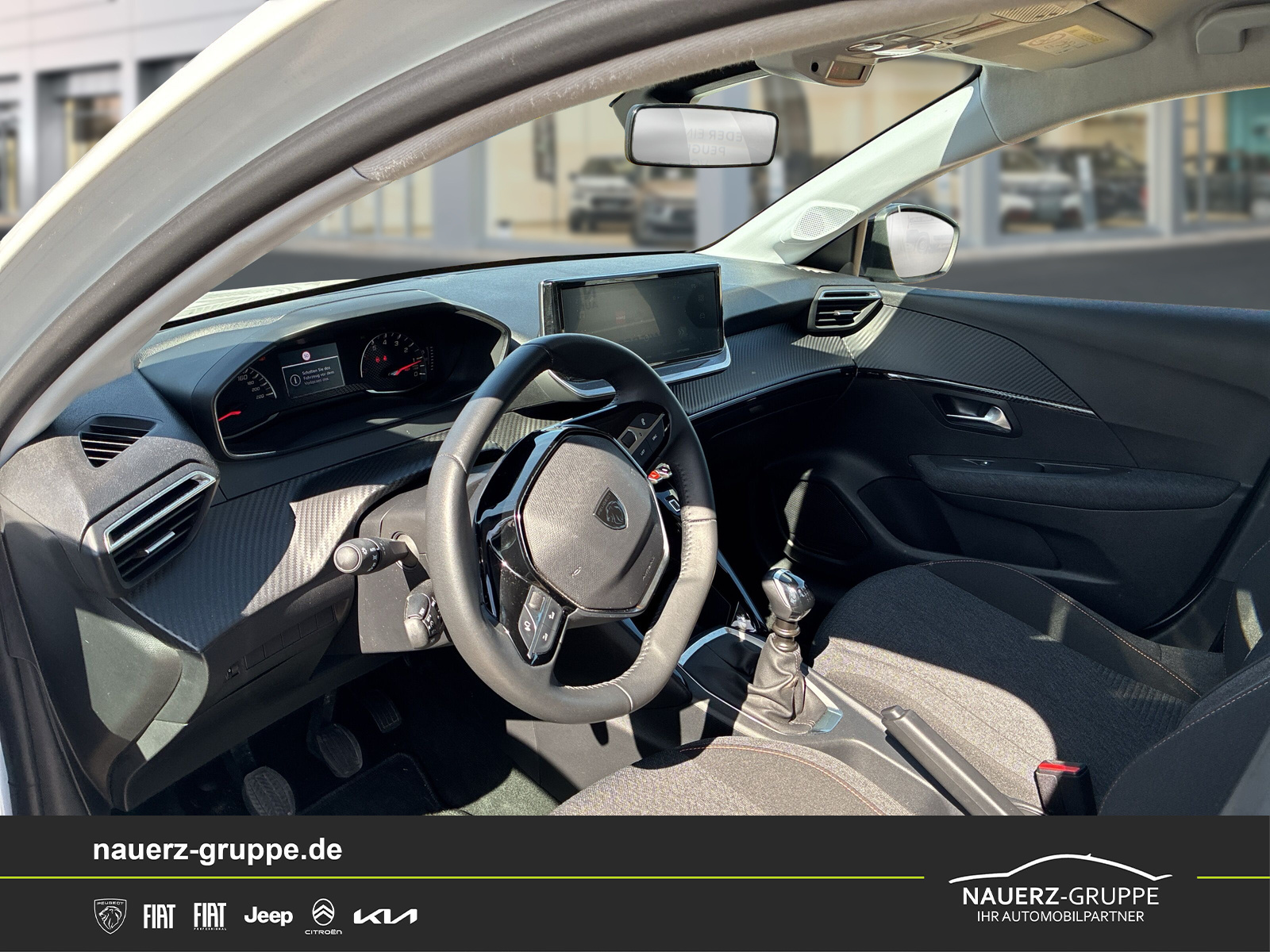 Fahrzeugabbildung Peugeot 208 Style PureTech 100