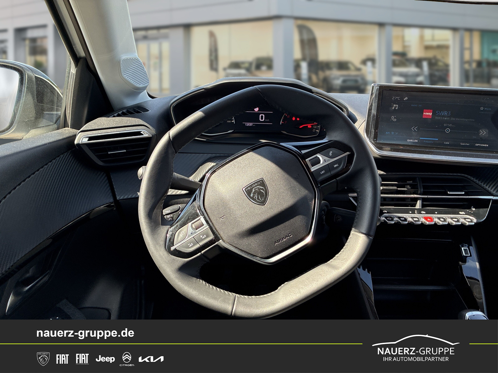 Fahrzeugabbildung Peugeot 208 Style PureTech 100