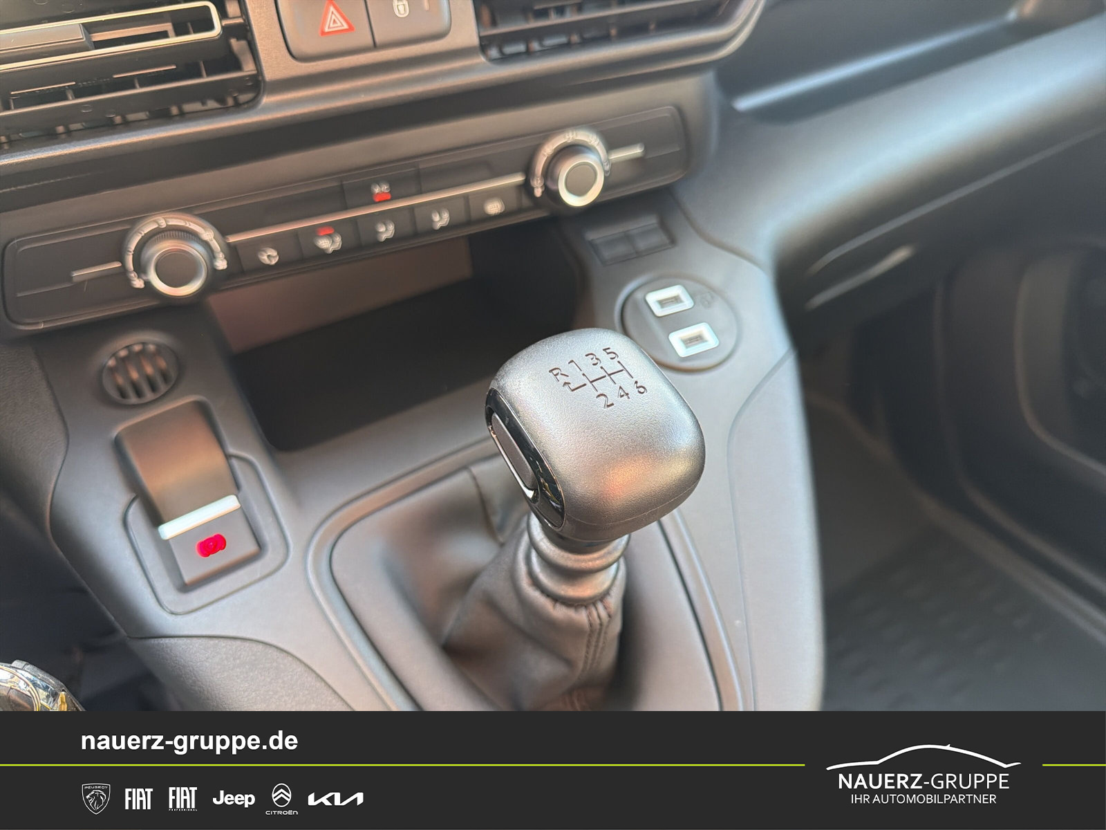 Fahrzeugabbildung Peugeot Partner L1H1