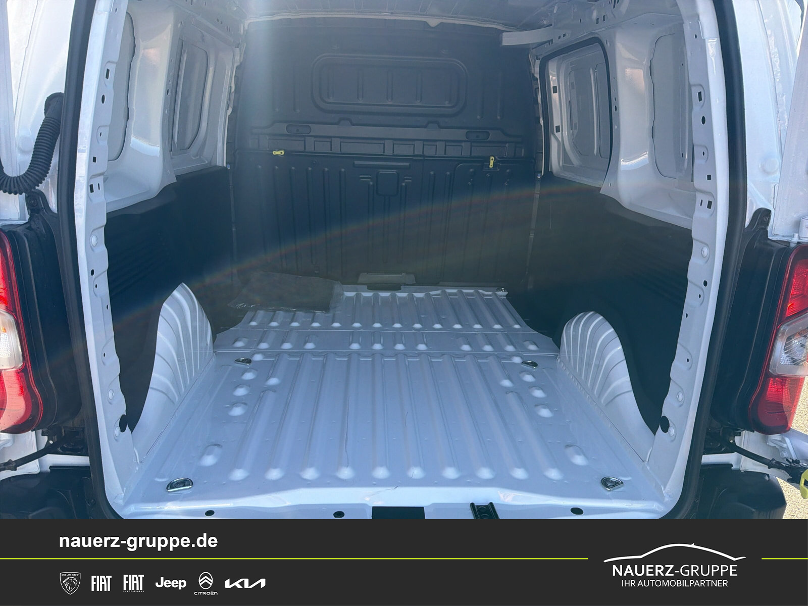 Fahrzeugabbildung Peugeot Partner L1H1