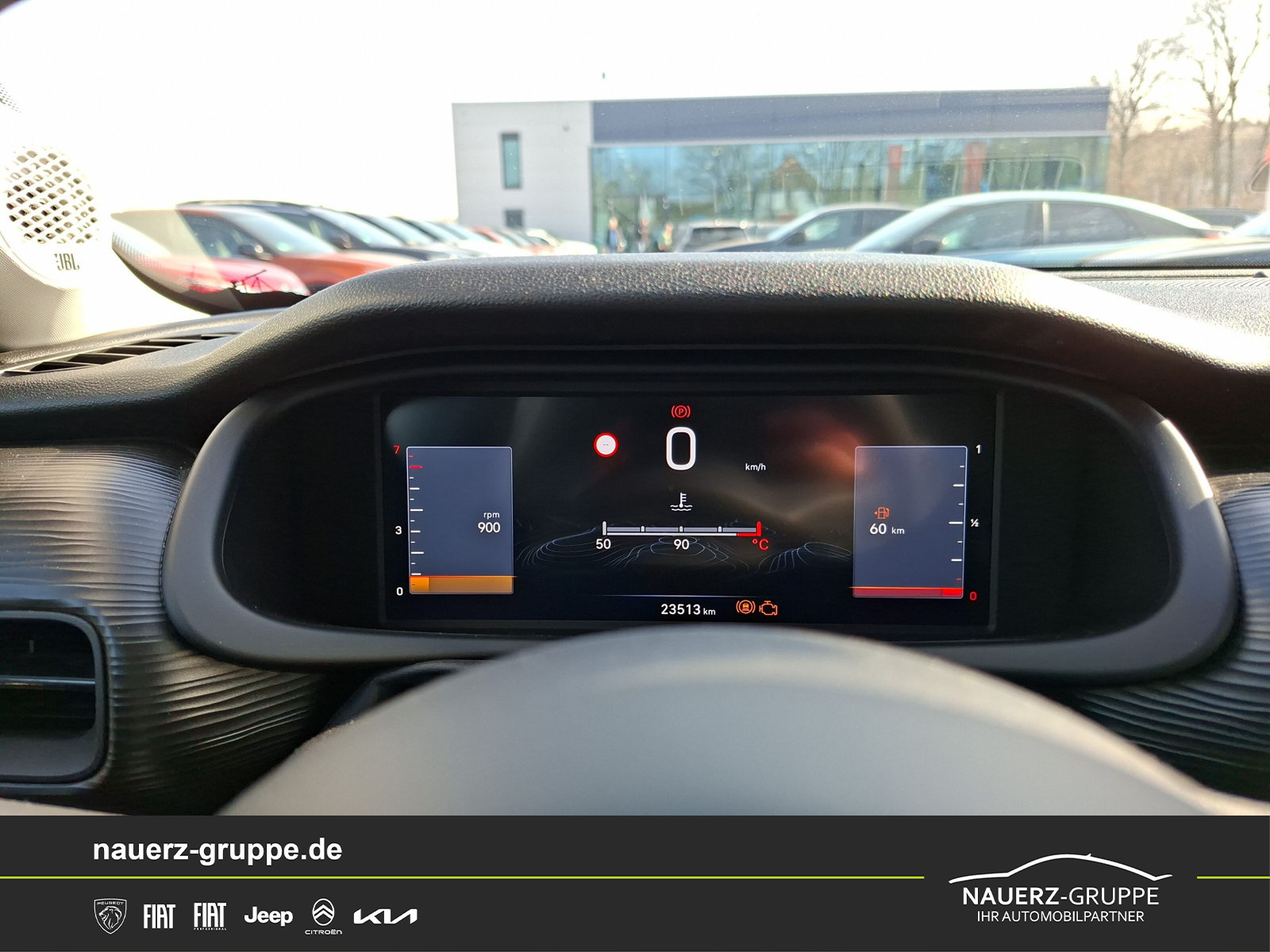 Fahrzeugabbildung Jeep Avenger Altitude 100