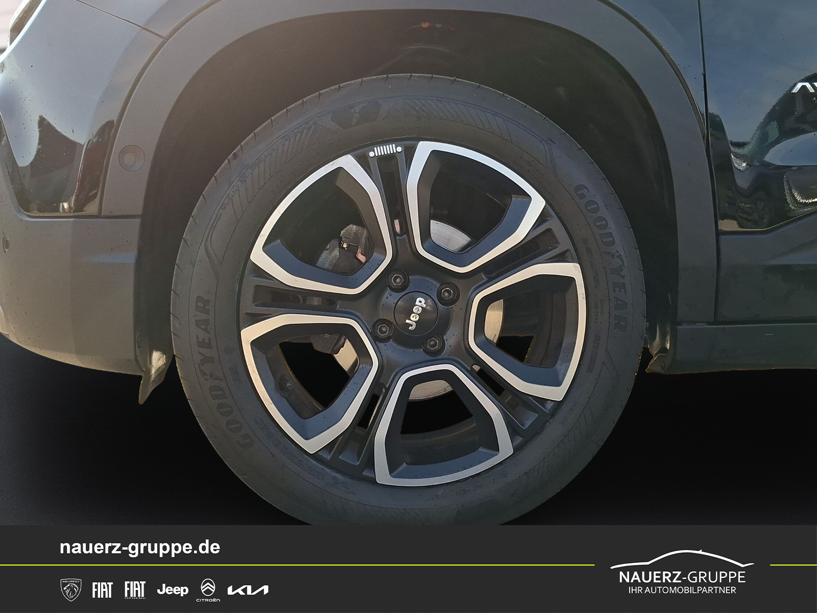 Fahrzeugabbildung Jeep Avenger Altitude 100