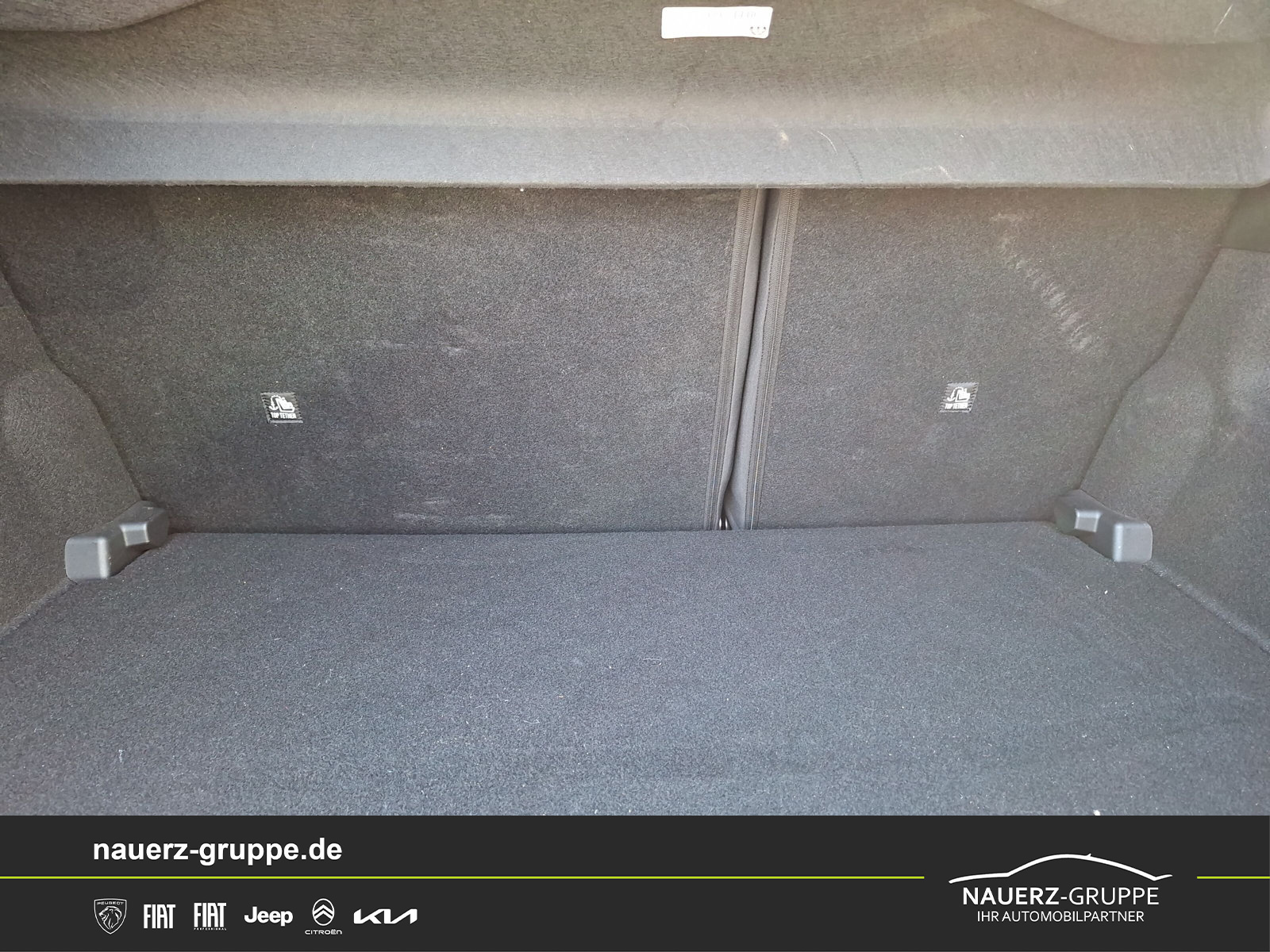 Fahrzeugabbildung Jeep Avenger Altitude 100