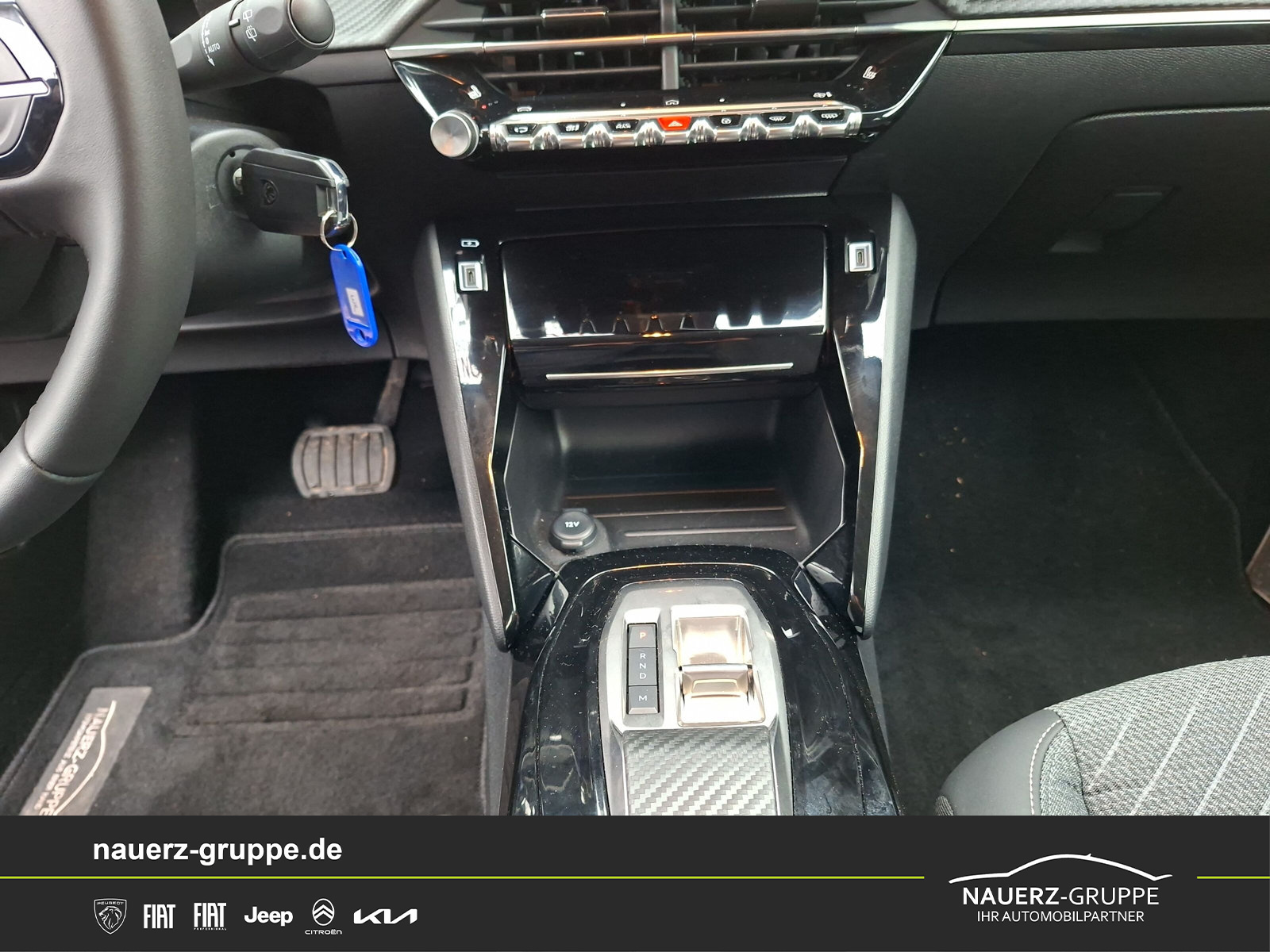 Fahrzeugabbildung Peugeot 208 Hybrid 100 Allure