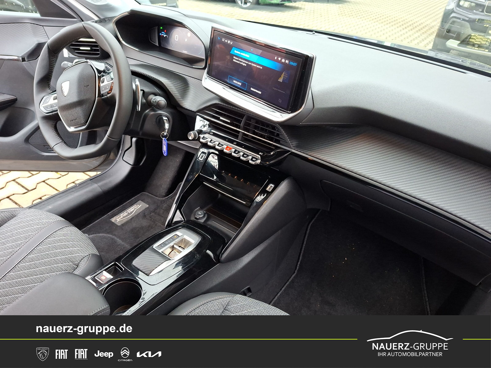 Fahrzeugabbildung Peugeot 208 Hybrid 100 Allure