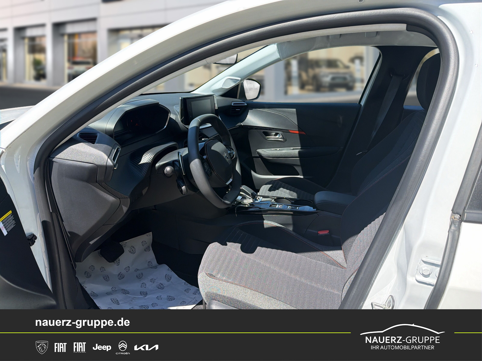 Fahrzeugabbildung Peugeot 208 Active Pack 100 EAT8