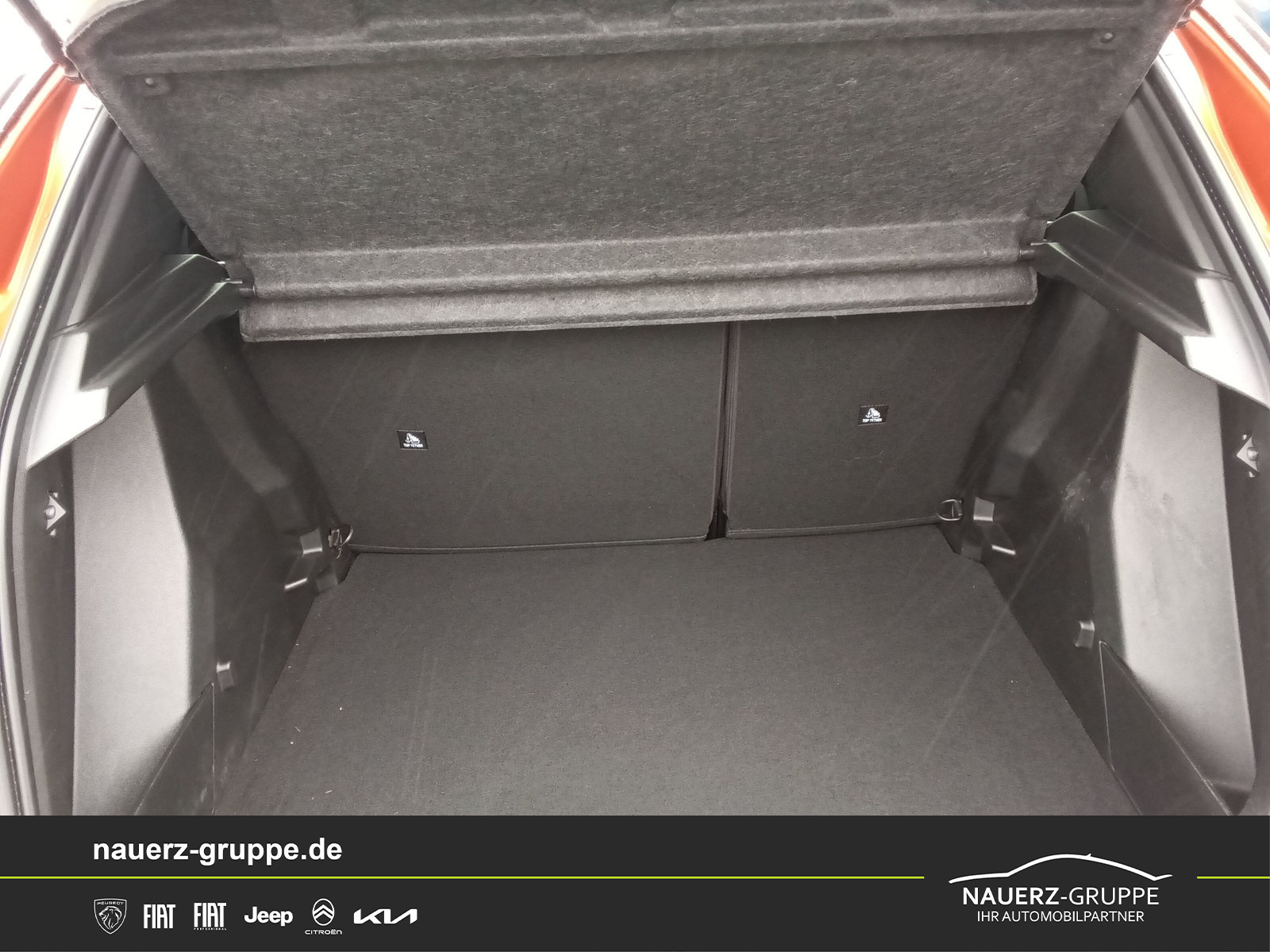 Fahrzeugabbildung Peugeot 2008 Active PureTech 100