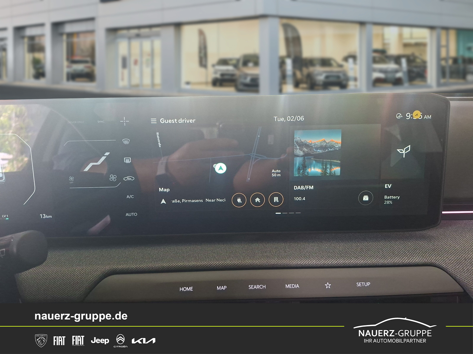 Fahrzeugabbildung Kia EV4 150 kW Earth SONDERAKTION - mit KI generiert/bearbeitet