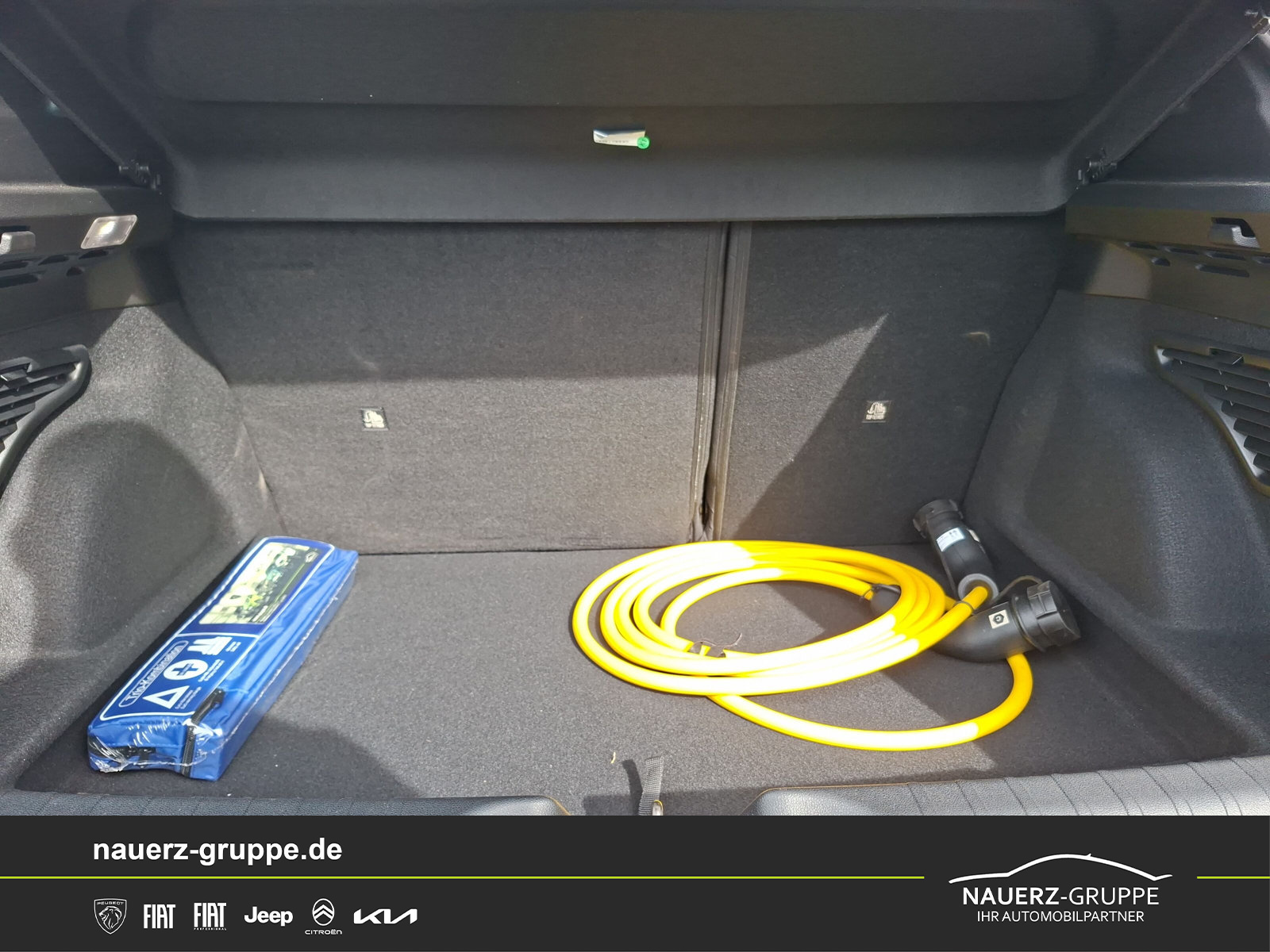 Fahrzeugabbildung Fiat 600 e 115 kW Red