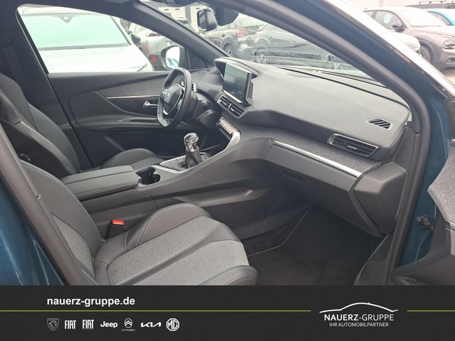 Fahrzeugabbildung Peugeot 3008 Allure Pack PureTech 130