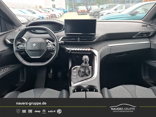Fahrzeugabbildung Peugeot 3008 Allure Pack PureTech 130