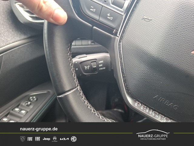 Fahrzeugabbildung Peugeot 3008 Allure Pack PureTech 130