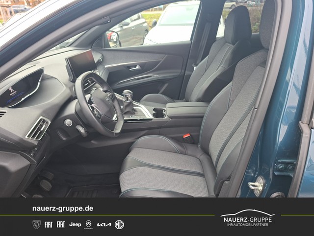 Fahrzeugabbildung Peugeot 3008 Allure Pack PureTech 130