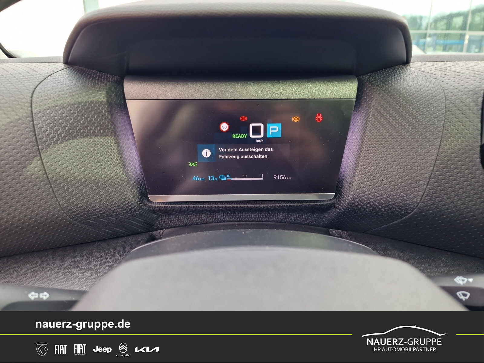 Fahrzeugabbildung Citroen C4 Lim. ë- Shine 136